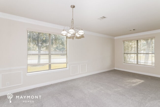 Photo - 26049 Kingshill Dr