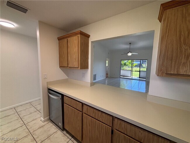 Photo - 323 NW 16th Pl