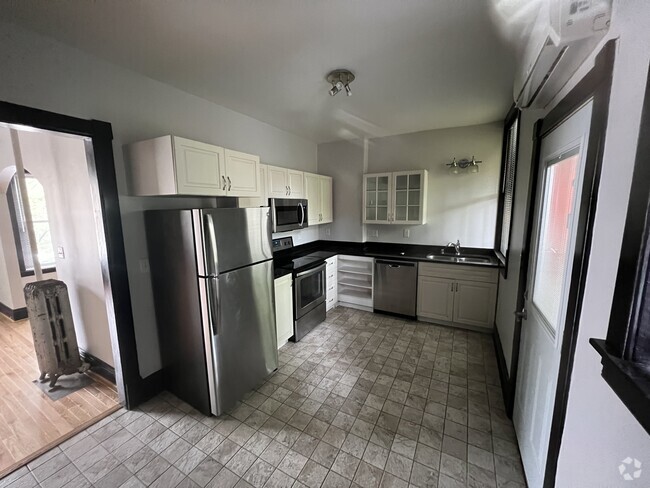 Building Photo - 112 E Magnolia Ave Unit 7 Rental