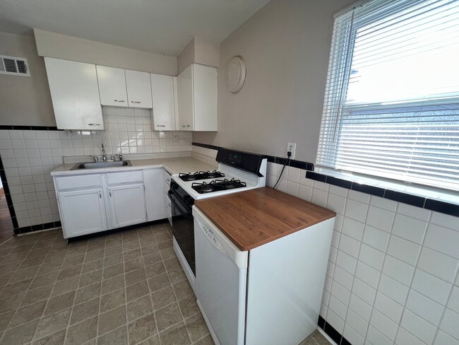 Photo - 1509 Collins Ave