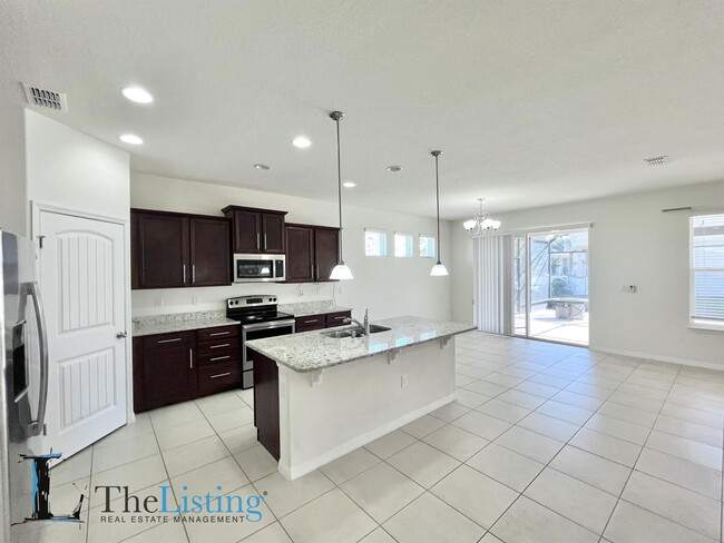 Photo - 1924 Siesta Falls Ct