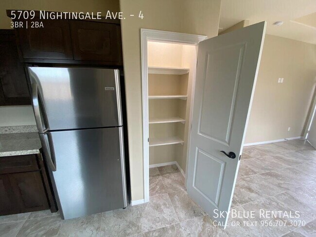 5709 Nightingale Ave Unidad 4