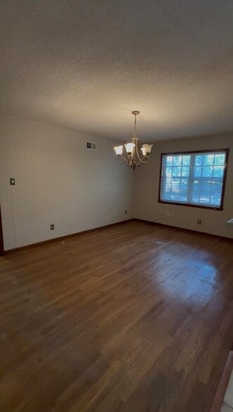 Photo - 3611 Naylor Dr