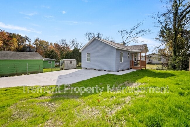 Photo - 24 Sawyer St