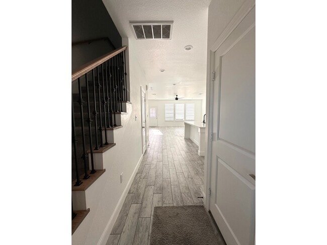 Photo - 7710 Darnay Dr