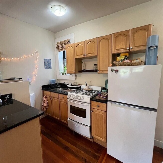 65 Burbank St Unit 24
