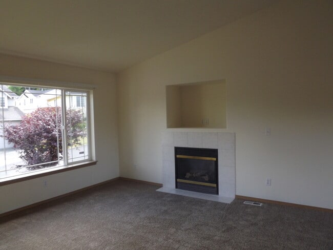 Photo - Wonderful Split-Level 3 bedroom 2 bath hom...