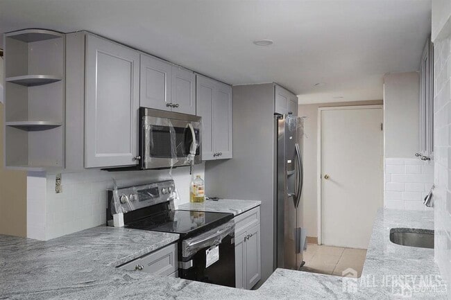 Photo - 40 Fayette St