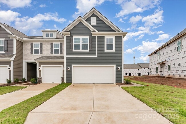 Photo - 753 Lock Haven Dr NW