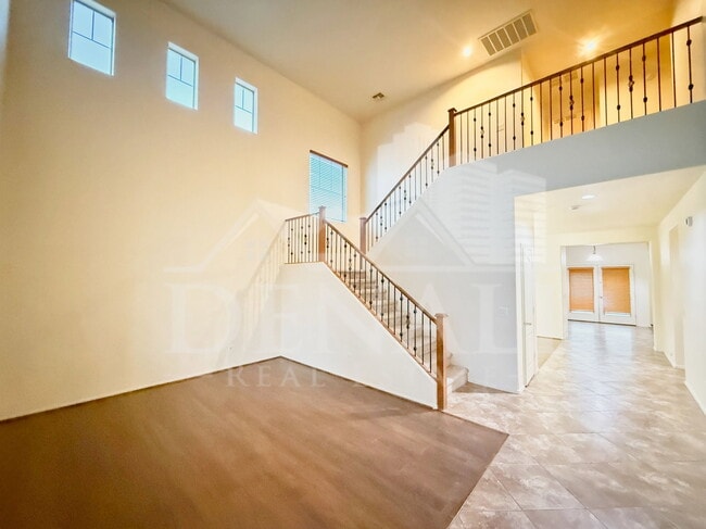 Photo - 144 S 108th Dr