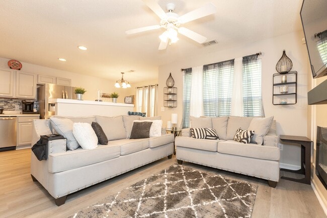 Building Photo - 10531 Prairie Ridge Ln