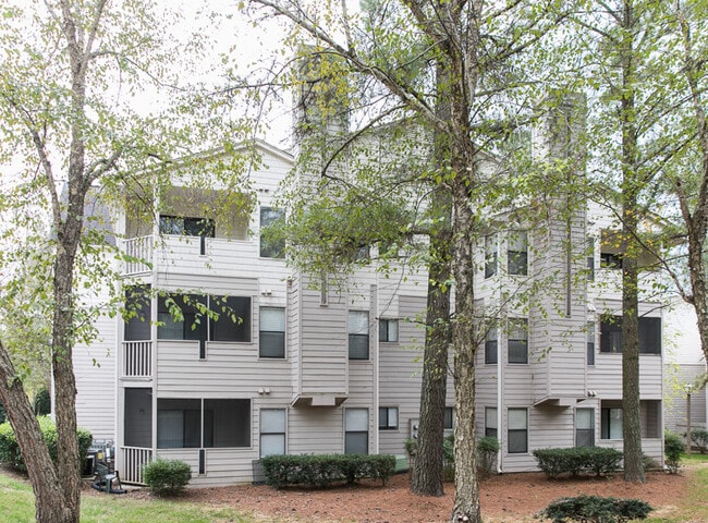 Building Photo - Charming Condo with Private Balcony & Stackable Washer/Dryer Near RTP and Southpoint!