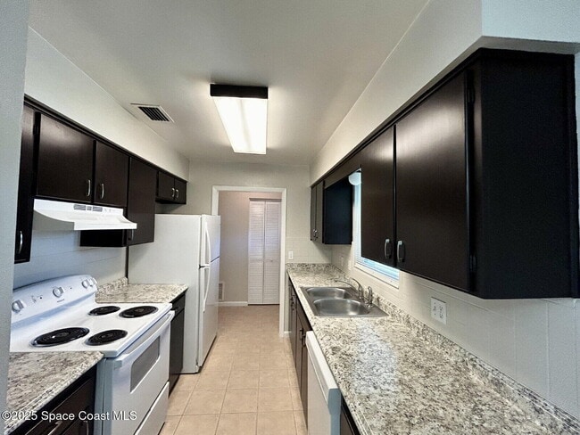 Photo - 1435 Belford Ct