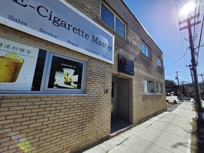 Building Photo - 18 Waterloo St Unit 18