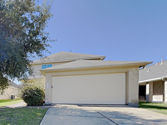 Building Photo - 21607 Nella Cir Rental