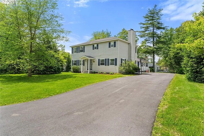 Photo - 104 Briarwood Dr Unit #1
