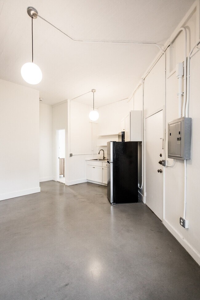 Photo - 223 E Ferry St Unit 103