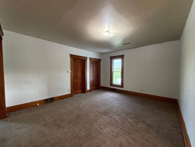 Photo - 4 Bedroom Single Family Home Available in Goshen!