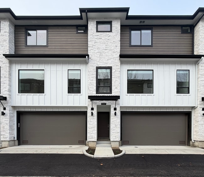 Photo - 4614 N Iota Ln