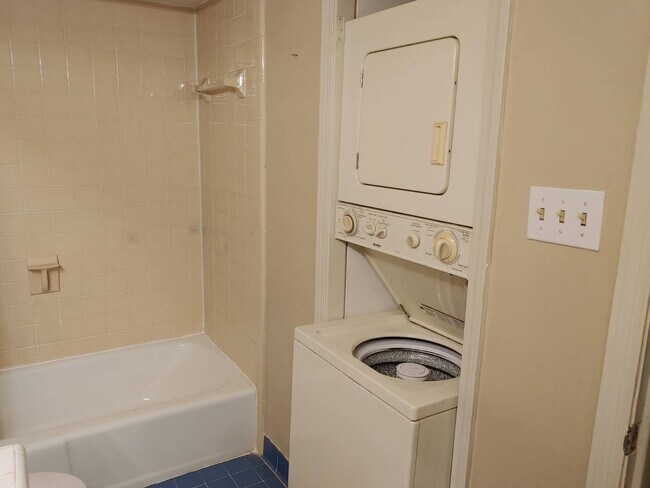 Photo - 2080 Montreat Cir