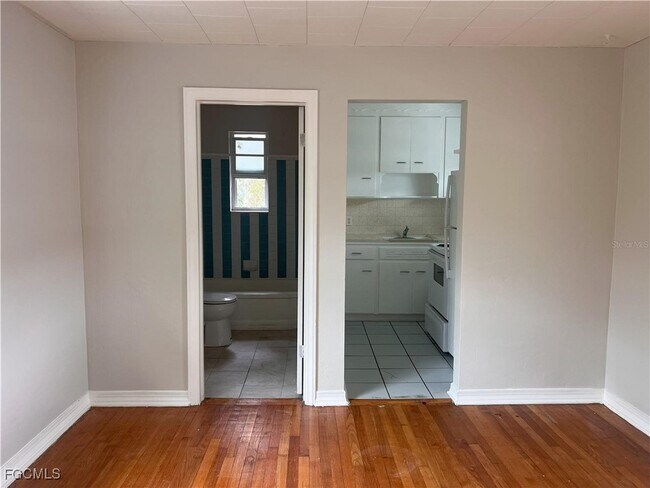 Photo - 301 24th Ave N