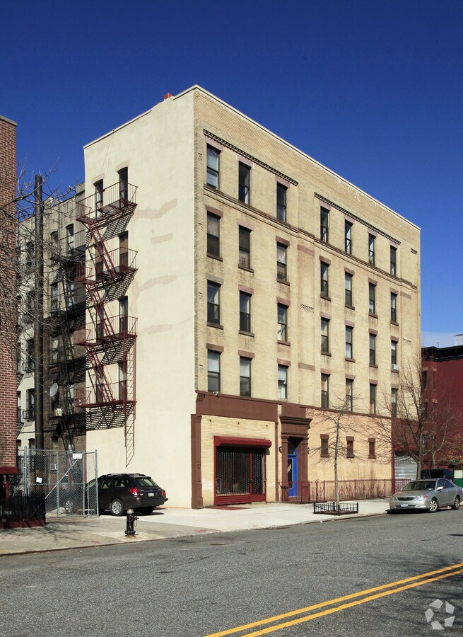 Photo - 279 Pleasant Avenue