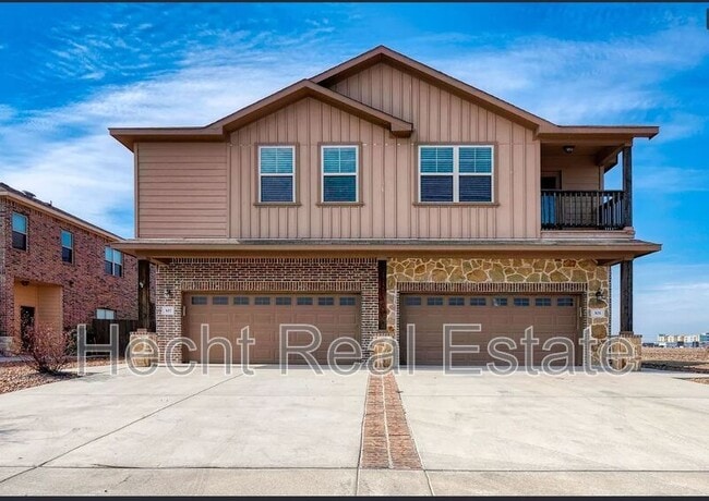 Photo - 307 Creekside Curve