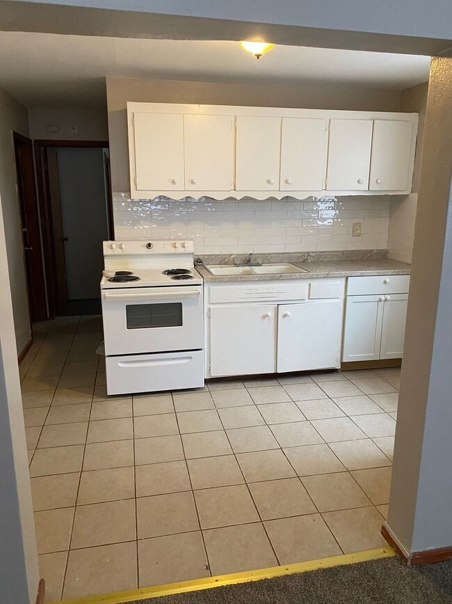 Photo - 2br in Maplewood Unit #2