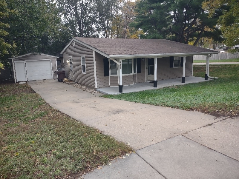 Photo - 2200 N 68th St