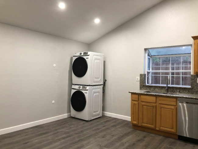 Photo - 34320 Chester Ct