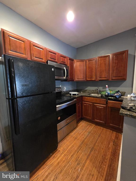 Building Photo - 5329 Walnut St Unit 1