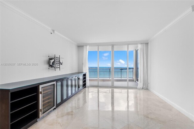 Photo - 808 Brickell Key Dr Unidad 3002