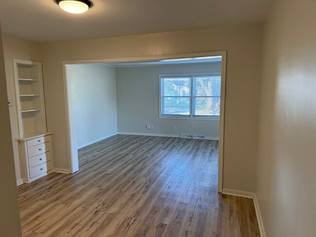 Building Photo - 2424 Lafayette Ave