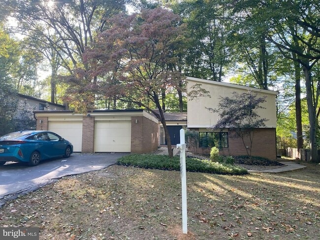 Photo - 7036 Buxton Terrace