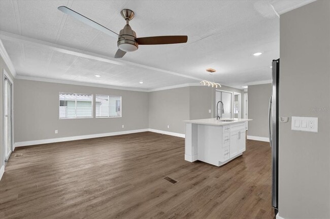 Photo - 947 Marcy Dr