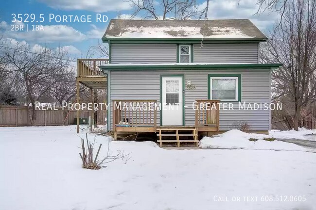 Upper Level Duplex Fits All Your Needs! - Upper Level Duplex Fits All Your Needs! House