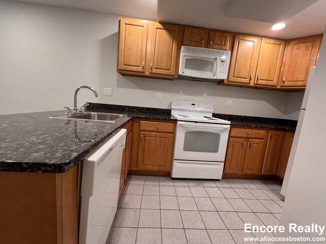 Photo - 55 Queensberry St