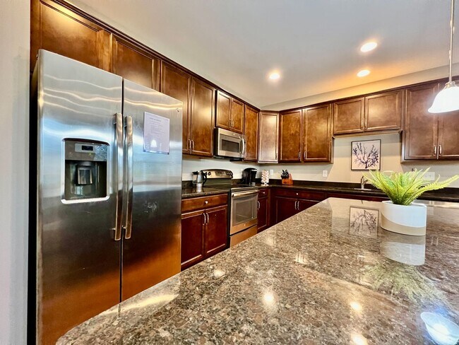 Photo - Executive corporate rental features commun...