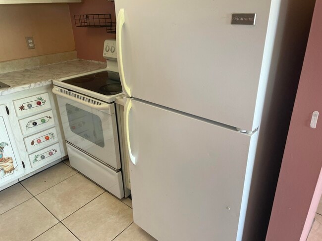 Photo - 500 Village Green Cir W Unit 212