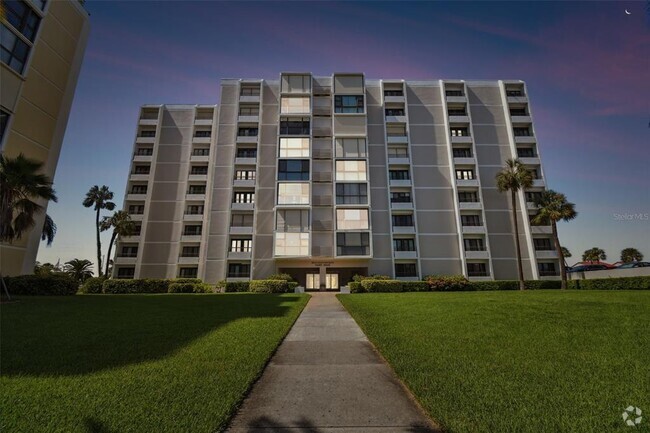 Building Photo - 851 Bayway Blvd Unit 908 Rental