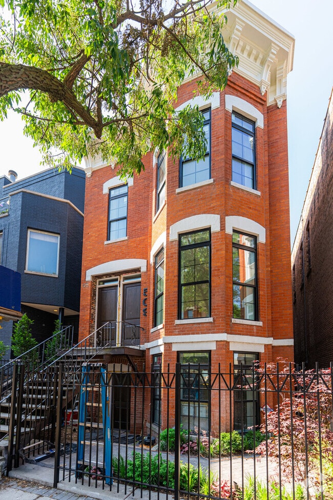 Building Photo - 509 W Armitage Ave Rental