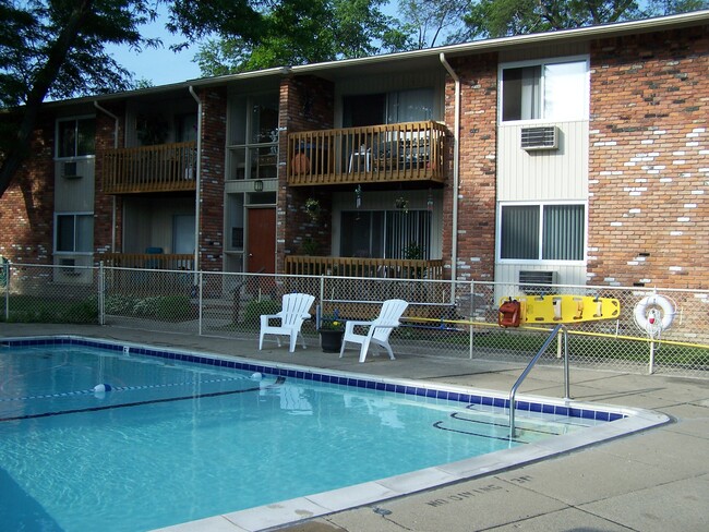 Hickory Grove - Hickory Grove Apartments