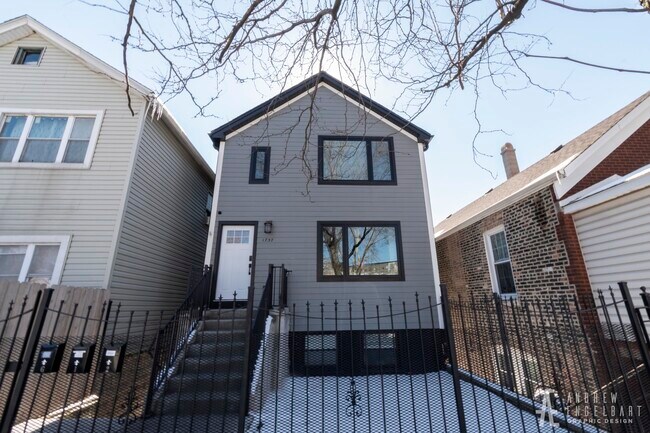 Building Photo - 1737 W 16th St Unit G