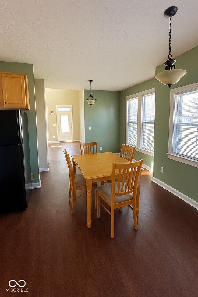 Photo - 549 N Belmont Ave