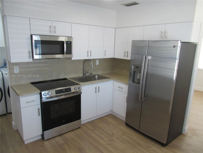 Photo - 3666 SW 25th Ter Unit 3666