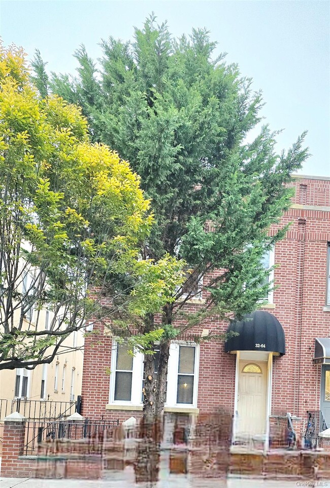 Photo - 32-64 45th St