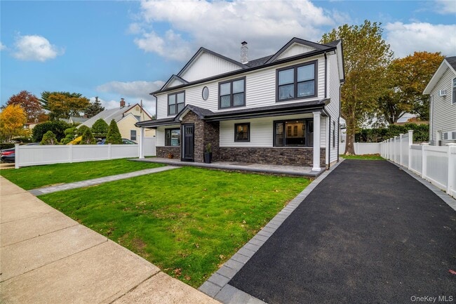 Photo - 38 Heather Ln