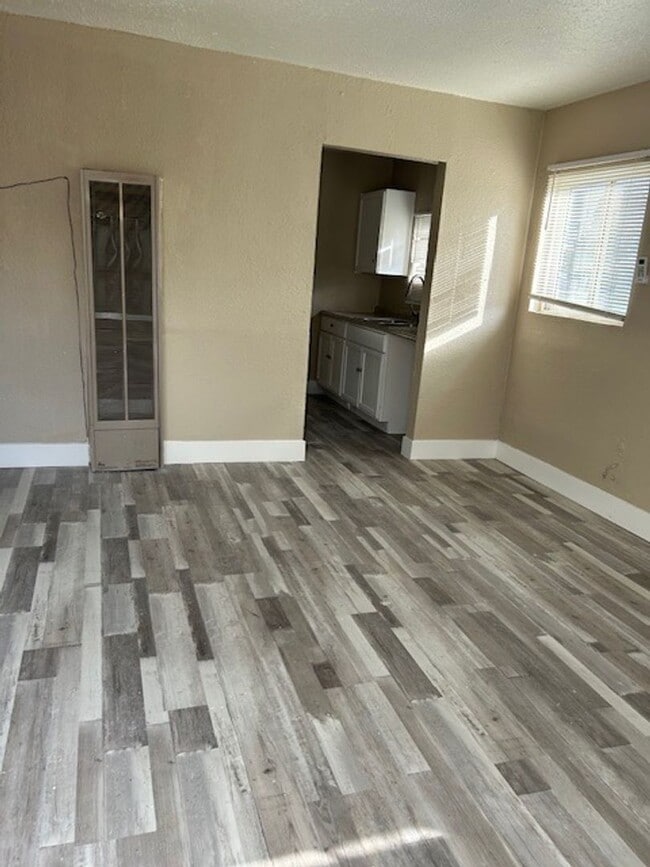 Building Photo - 1171-1173 ALAMOS AVE Unit 1171 ALAMOS AVE