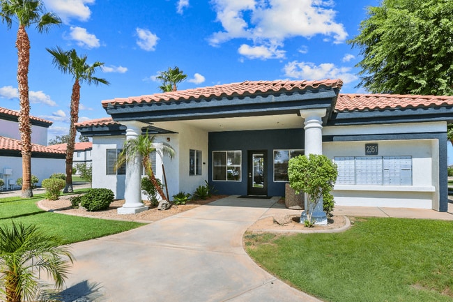 Villa Serena Apartments
