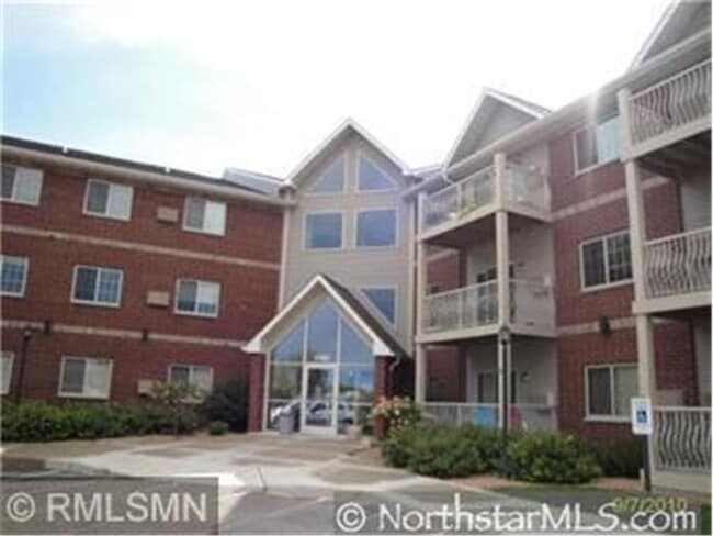 Building Photo - 17092 Adelmann St SE